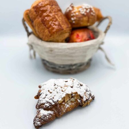 Croissant aux amandes